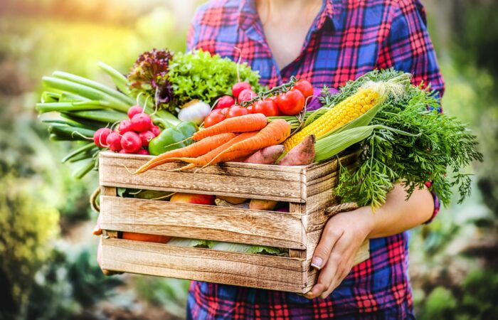 Building Community Through Clean Eating